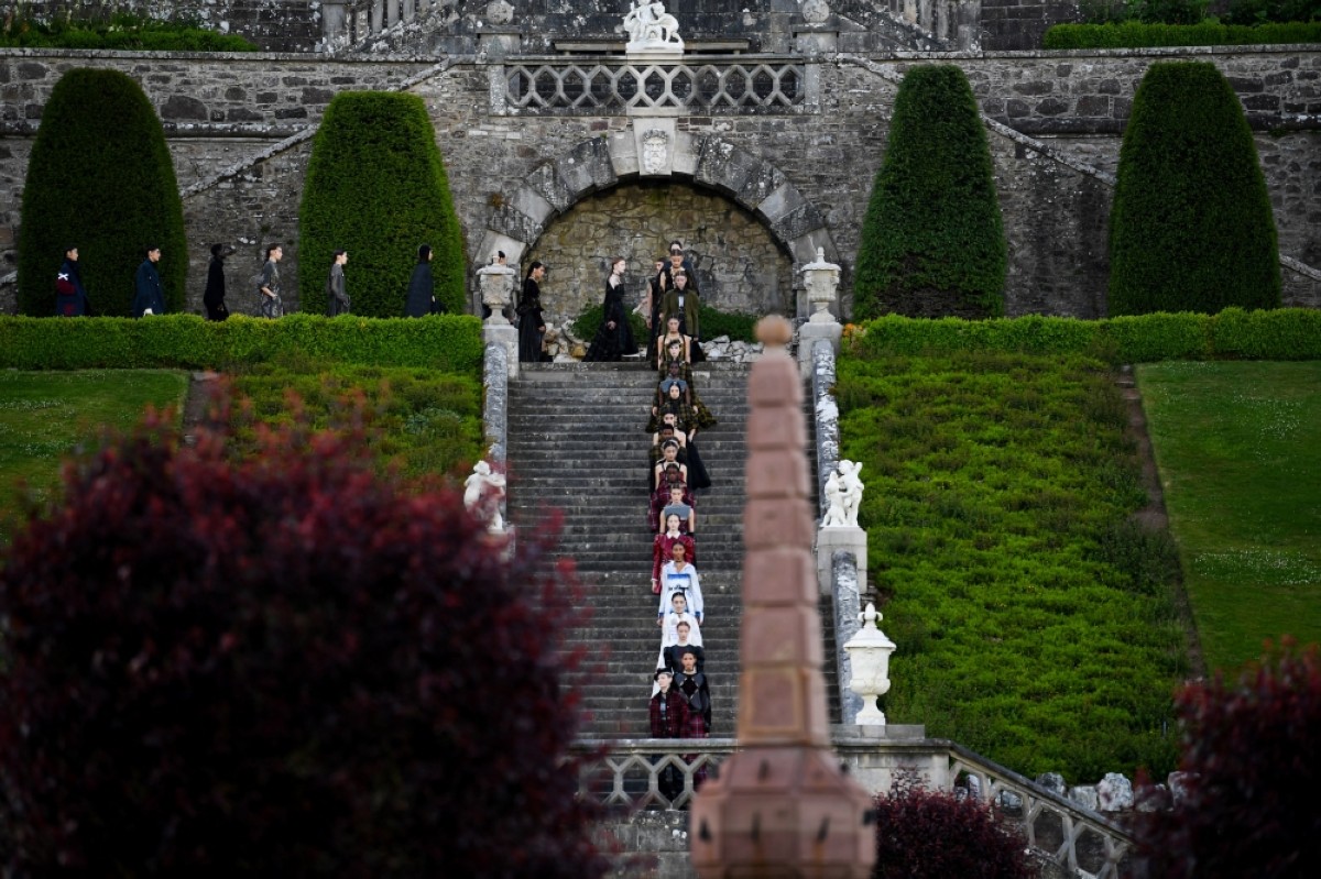 Dior heads to Scotland with romantic, gothic ‘cruise’ show