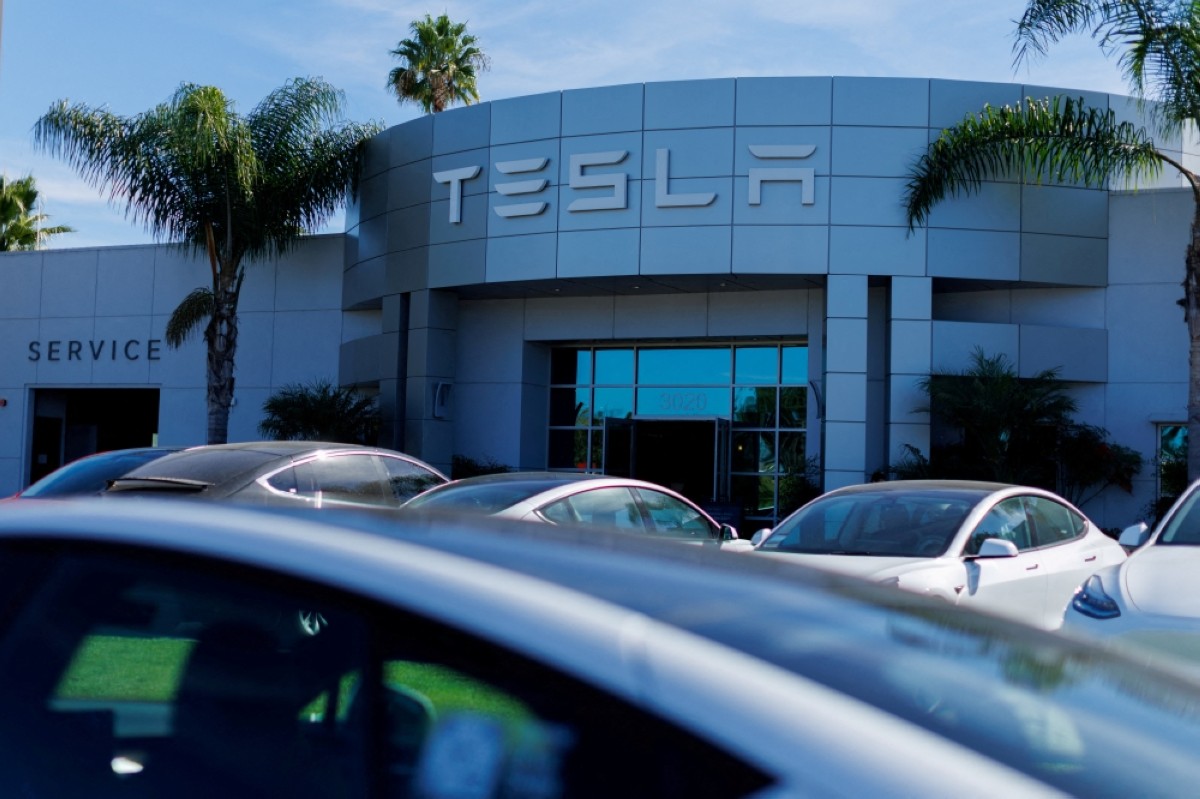 Tesla turns to Musk's small shareholder fans to back $56bn payday |  kuwaittimes