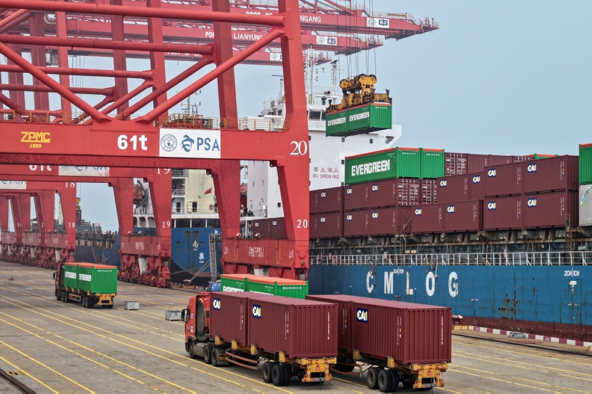 China exports rise in June but imports slump | kuwaittimes