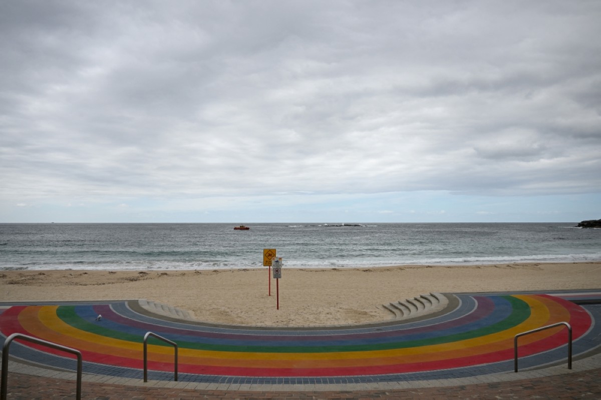 ‘Mysterious black balls’ close Sydney beaches