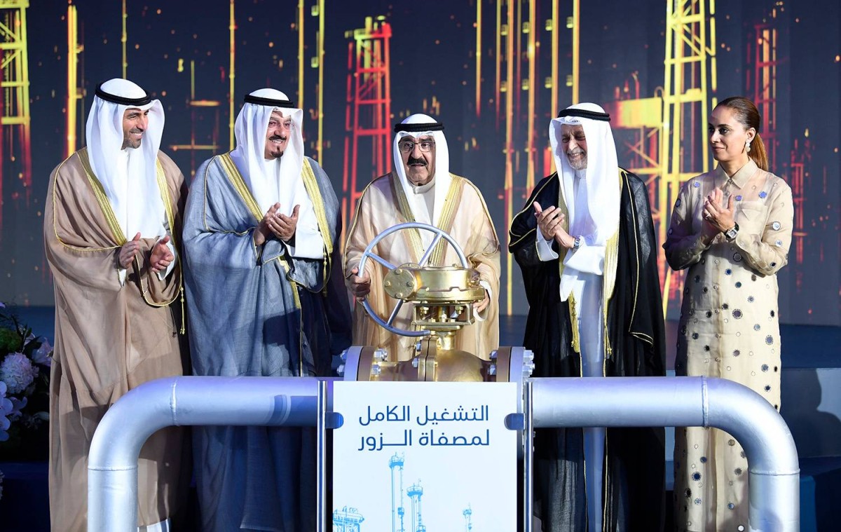 His Highness the Amir Sheikh Mishal Al-Ahmad Al-Jaber Al-Sabah attends the official inauguration of Al-Zour refinery. —KUNA