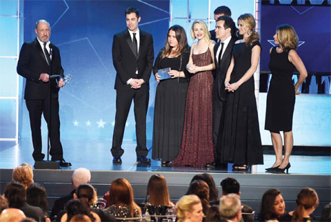 Steve Golin, left, and the cast and crew of “Spotlight” accept the award for best picture at the 21st annual Critics’ Choice Awards. — AP photos