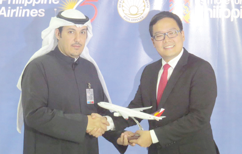 DGCA’s Director of the Department of Air Transport Abdullah Al-Rajhi with Philippine Airlinesí Vice President for Sales Ryan Uy.