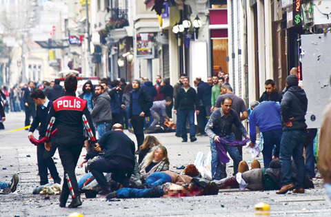 ISTANBUL: A suicide bombing ripped through a famous shopping street in central Istanbul killing four people and injuring dozens less than a week after an attack by Kurdish rebels left 35 dead in Ankara. – AFP