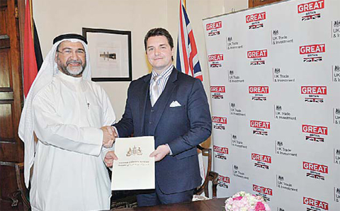 KUWAIT: (Left) Dr Mohamed Ismail Al-Ansari, Chairman and CEO of Global Clearinghouse Systems and Paul Baker, Managing Director, Smiths Detection upon signing the agreement.