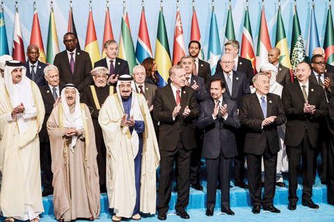 ISTANBUL: (From left) Qatar’s Emir Hamad Bin Khalifa Al-Thani, Amir of Kuwait Sheikh Sabah Al-Ahmad Al-Jaber Al-Sabah, King Salman bin Abdulaziz Al Saud of Saudi Arabia, Turkish President Recep Tayyip Erdogan, Brunei’s sultan Hassanal Bolkiah, Kazakhstan’s President Nursultan Nazarbayev and Azerbaijani President Ilham Aliyev pose for a family photo after the 13th Organization of Islamic Cooperation (OIC) Summit at Istanbul Congress Center (ICC) on April 14, 2016. – AFP 