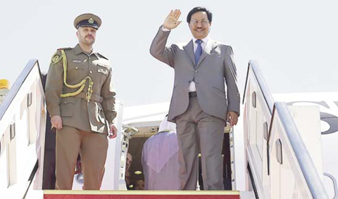 KUWAIT: His Highness the Prime Minister Sheikh Jaber Al-Mubarak Al-Hamad Al-Sabah leaves for New York yesterday. —KUNA