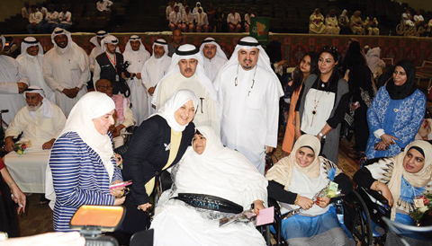 KUWAIT: Minister of Social Affairs and Labor and Minister of State for Planning and Development Hind Al-Subaih distributes Eid Al-Fitr gifts to resident orphans at the Social Care Complex for the elderly, disabled, and orphans. —Photos by Amiri Diwan and Yasser Al-Zayyat