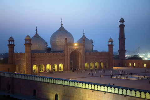 Tourists visit the historic Badshahi Mosque in Lahore.n