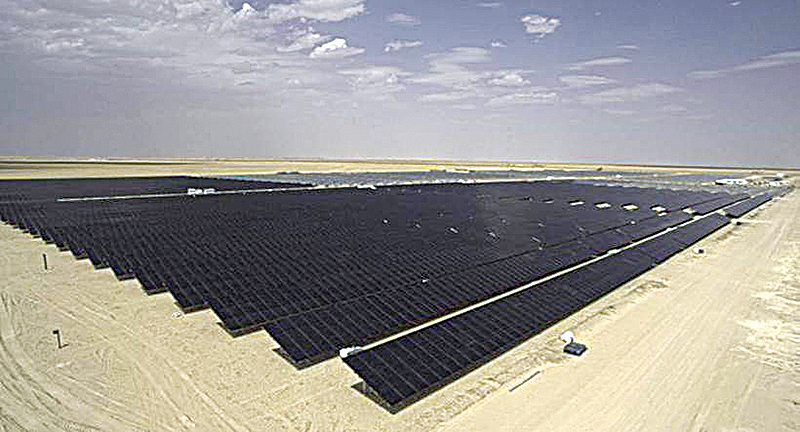KUWAIT: Photovoltaic panels at Al-Shaqaya renewable energy complex. —KUNA