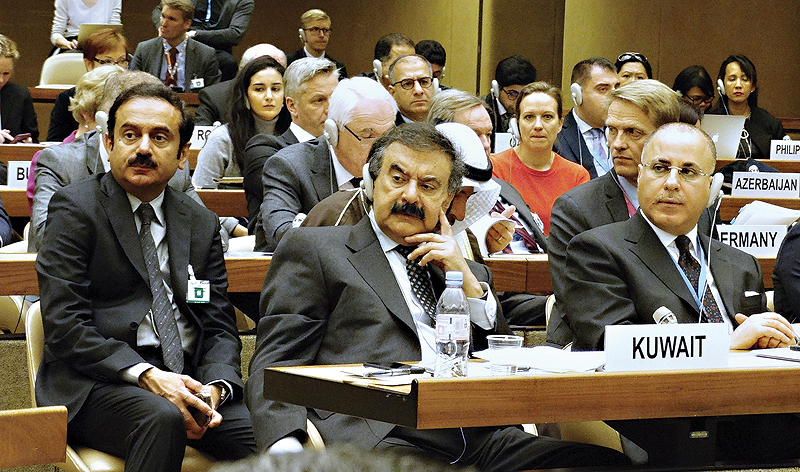 GENEVA: Kuwaiti Deputy Foreign Minister Khaled Al-Jarallah (center) attends a UN High-Level Pledging Conference for the Humanitarian Crisis in Yemen. — KUNA
