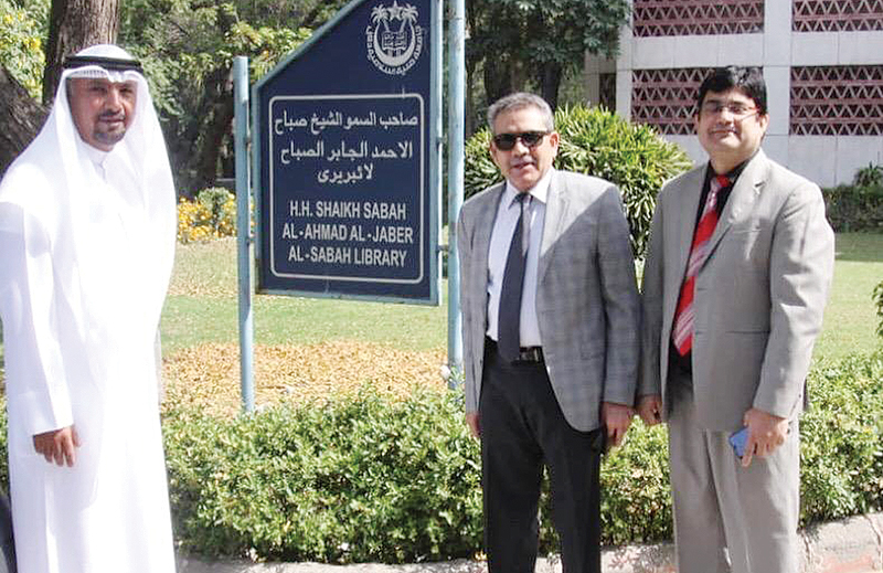 NEW DELHI: The Kuwaiti Ambassador to India Jassim Al-Najim (left) visits the Sheikh Sabah Al-Ahmad Al-Sabah Library at the Jamia Millia Islamia university in New Delhi. — KUNA