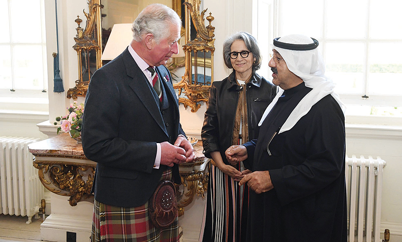 LONDON: Prince Charles of Wales meets with Kuwait's First Deputy Prime Minister and Defense Minister Sheikh Nasser Sabah Al-Ahmad Al-Sabah, in presence of Sheikha Hessa Sabah Al-Salem Al-Sabah. - KUNA 