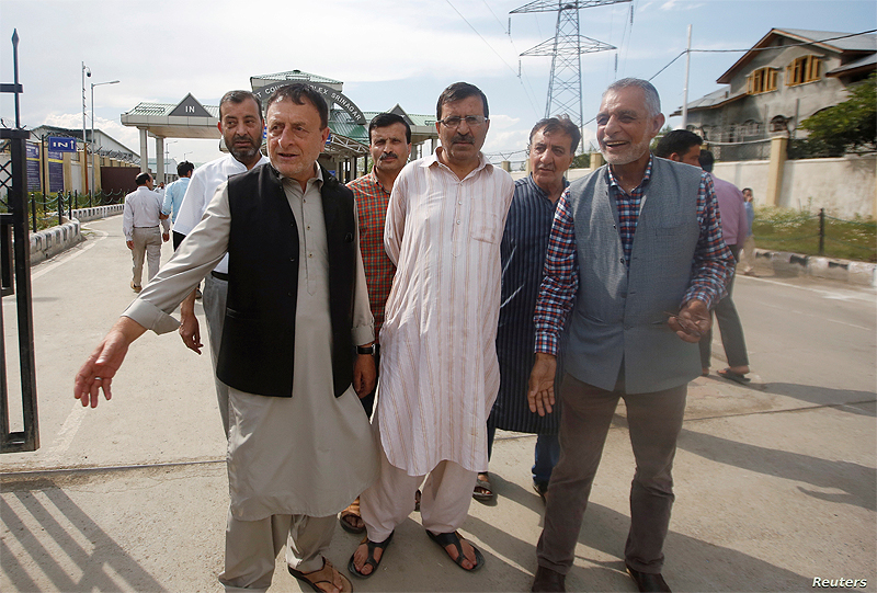Ghulam Jeelani Qadri, a journalist and the publisher of the Urdu-language newspaper Daily Afaaq, leaves after a court granted him bail, in Srinagar, June 25, 2019