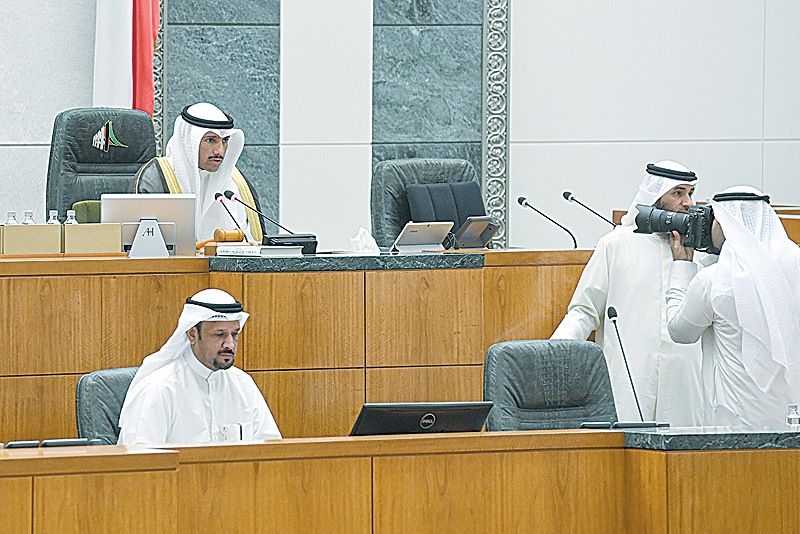 KUWAIT: National Assembly Speaker Marzouq Al-Ghanem adjourns yesterday’s scheduled session due to lack of quorum. —KUNA
