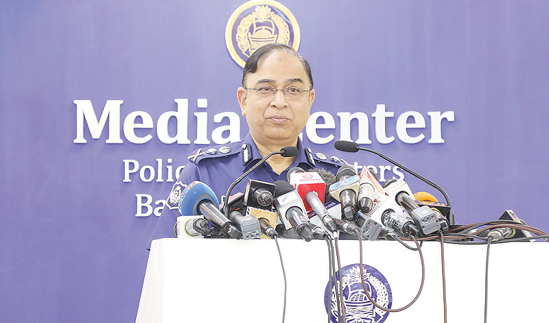 DHAKA: National police chief Javed Patwary speaks to the media over the recent lynching incidents triggered by rumors in social media of children being kidnapped and sacrificed as offerings for construction of a mega-bridge, in Dhaka. — AFP