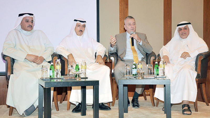 Dave Miley (second right) with Kuwait Tennis Federation President Sheikh Ahmad Al-Jaber Al-Abdallah Al-Sabah (second left) and Secretary General Faleh Al-Otaibi during the press conference.