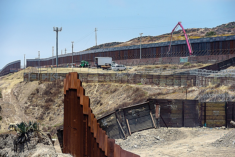 TIJUANA: In this file photo taken on June 18, 2019 view of the Mexico-US wall. —AFP