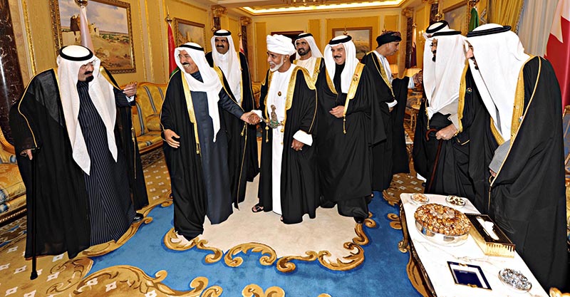 (FILES) A file photo taken on December 19, 2011, shows a handout picture released by the official Saudi Press Agency (SPA) of Gulf Cooperation Council (GCC) leaders during their annual summit in Riyadh. The monarchs of the six nations are (L to R) Saudi Arabia's King Abdullah bin Abdul Aziz, Kuwait's Emir Sheikh Sabah al-Ahmad al-Sabah, Qatar's Emir Sheikh Hamad bin Khalifa al-Thani, Oman's Sultan Qaboos bin Said, the United Arab Emirates' Prime Minister and ruler of Dubai Sheikh Moammed bin Rashid al-Maktoum, and Bahrain's King Hamad bin Issa al-Khalifa. - Sultan Qaboos, who ruled Oman for almost half a century, has died at the age of 79, the Omani news agency said January 11, 2020. Qaboos, the longest ruling Arab monarch, had been ill for some time and had been believed to be suffering from colon cancer. (Photo by - / SPA / AFP)