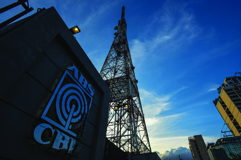 A general view shows the ABS-CBN network headquarters in Quezon City, Manila on May 5, 2020. - The Philippines' top broadcaster ABS-CBN on May 5 was ordered off the air over a stalled operating licence renewal, drawing fresh charges that authorities were cracking down on press freedom. (Photo by Maria TAN / AFP)