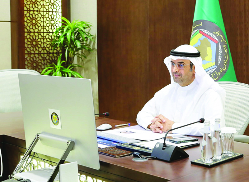 RIYADH: Gulf Cooperation Council (GCC) Secretary General Dr Nayef Al-Hajraf holds talks with British Minister of International Trade Ranil Jayawardena. —KUNA