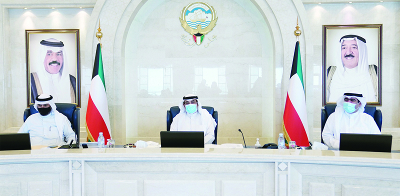 KUWAIT: His Highness the Prime Minister Sheikh Sabah Al-Khaled Al-Hamad Al-Sabah (center) chairs the Cabinet's meeting. - KUNA