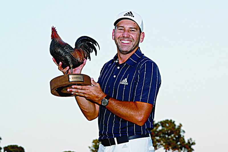 JACKSON, MISSISSIPPI - OCTOBER 04: Sergio Garcia of Spain celebrates with the trophy after winning the Sanderson Farms Championship at The Country Club of Jackson on October 04, 2020 in Jackson, Mississippi.   Sam Greenwood/Getty Images/AFPn== FOR NEWSPAPERS, INTERNET, TELCOS &amp; TELEVISION USE ONLY ==
