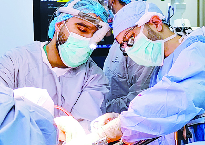 KUWAIT: The liver transplant was the first by an all-Kuwaiti team. —KUNA