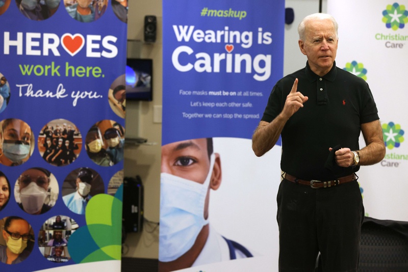 WILMINGTON, United States: President-elect Joe Biden speaks to the press after receiving his second dose of the Pfizer/BioNTech COVID-19 vaccination at ChristianaCare Christiana Hospital on Monday.—AFPn