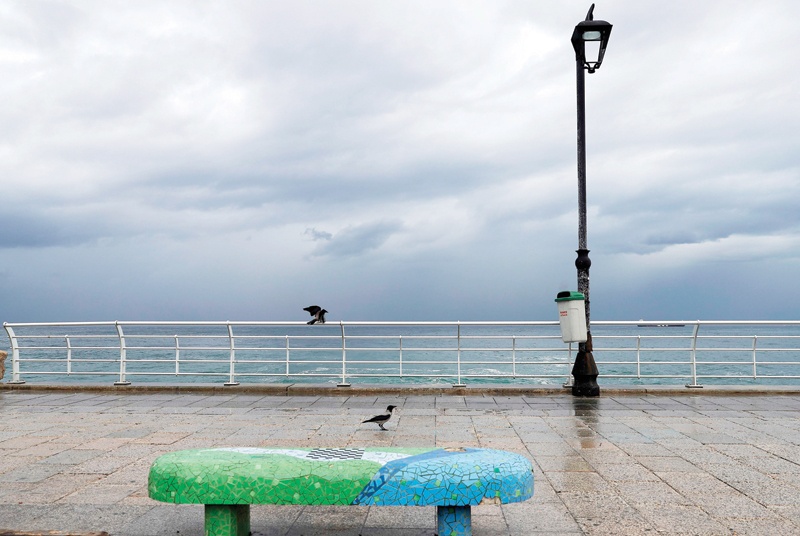 BEIRUT: The usually bustling seaside corniche promenade in the capital is deserted as Lebanon enters its first day of strict lockdown yesterday. - AFP n