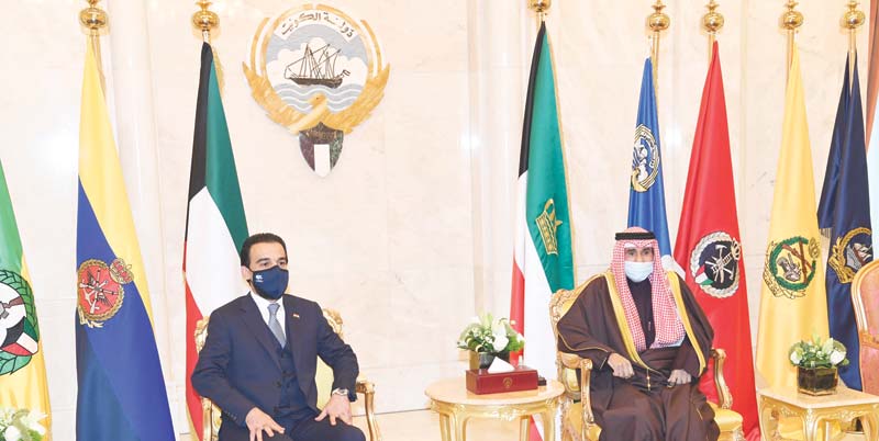 KUWAIT: His Highness the Amir Sheikh Nawaf Al-Ahmad Al-Jaber Al-Sabah meets Iraqi parliament speaker Mohammad Al-Halbousi. - Amiri Diwan and KUNA photosn