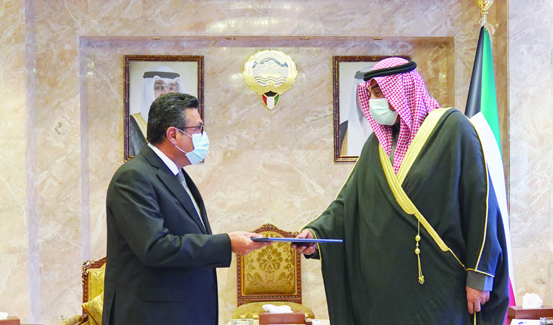 KUWAIT: His Highness the Prime Minister Sheikh Sabah Al-Khaled Al-Hamad Al-Sabah receives a letter from Egyptian Prime Minister Dr Mustafa Madbouli, delivered by Egyptian Ambassador Tareq Al-Qouni. - KUNA photosn