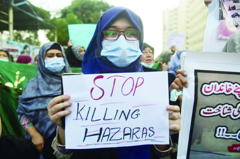 QUETTA: Families of miners protest against killings of Hazara workers. - AFPn