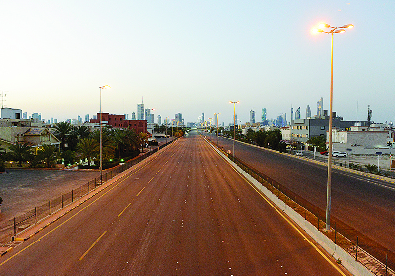 KUWAIT: Shortly after the nightly curfew starts, streets in Kuwait become deserted. People have been abiding by the Cabinet's latest decisions to curb the novel coronavirus (COVID-19). The government has declared partial lockdown from 5:00 pm to 5:00 am effective for a month from March 7 as part of the efforts against the virus. - KUNA photonn