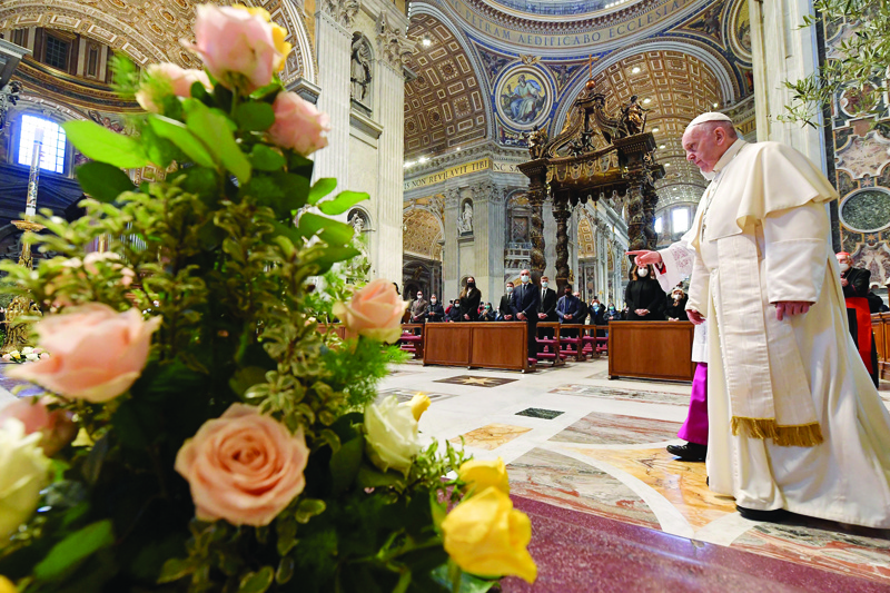 VATICAN CITY:  Pope Francis arrives to deliver his Urbi et Orbi Blessing, after celebrating Easter Mass yesterday at St Peter's Basilica in The Vatican during the COVID-19 coronavirus pandemic. - AFPn