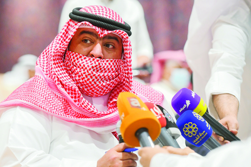 KUWAIT: Interior Minister Sheikh Thamer Ali Sabah Al-Salem Al-Sabah speaks during his visit to the the General Administration of Customs. - KUNAn
