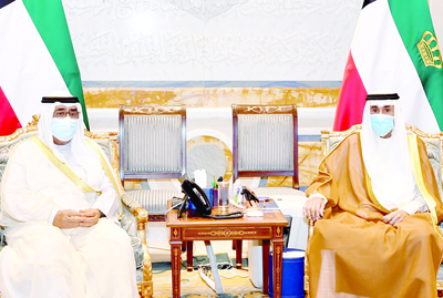 KUWAIT: His Highness the Amir Sheikh Nawaf Al-Ahmad Al-Jaber Al-Sabah meets His Highness the Crown Prince Sheikh Mishal Al-Ahmad Al-Jaber Al-Sabah. - Amiri Diwan photosn