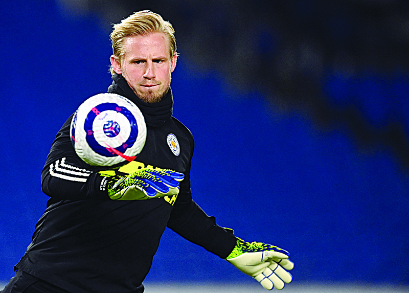 BRIGHTON: In this file photo taken on March 6, 2021 Leicester City's Danish goalkeeper Kasper Schmeichel warms up for the English Premier League football match between Brighton and Hove Albion and Leicester City at the American Express Community Stadium in Brighton, southern England. - AFPnn