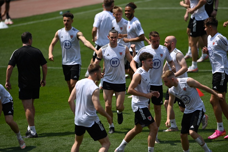 BAKU: Wales national team players take part in a training session yesterday at Tofiq Behramov stadium in Baku, four days ahead of the team's Euro 2020 football tournament opening match. – AFPnn