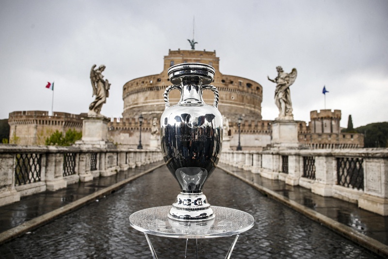 ROME: In this file photo taken on April 20, 2021 The trophy of the UEFA Euro 2020 football competition is pictured on Sant'Angelo bridge in Rome. - AFPnn