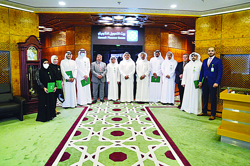 KUWAIT: The  'Forsah' program graduates in a group photo after their honoring.n