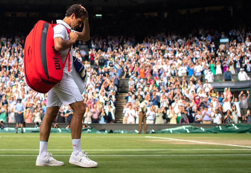 LONDON: In this file photo taken on July 07, 2021, Roger Federer leaves the court after losing to Hubert Hurkacz during their men's quarter-finals match of the 2021 Wimbledon Championships in Wimbledon, southwest London. – AFPn