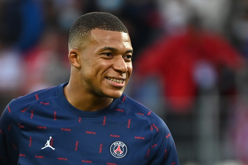 BREST: In this file photo taken on August 20, 2021, Paris Saint-Germain's French forward Kylian Mbappe warms up prior to the French L1 football match against Stade Brestois. - AFPnn