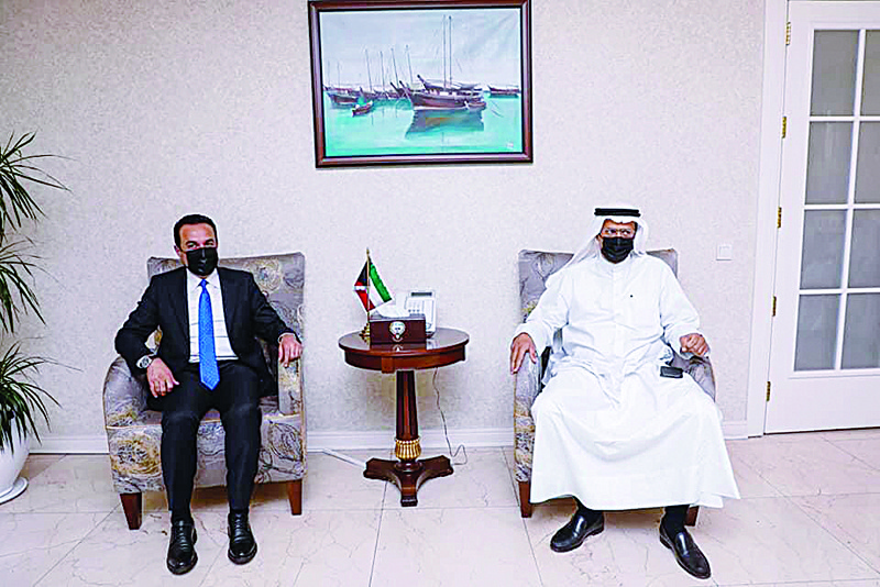 IRBIL: Irbil Governor Omid Khoshnaw (left) meets Kuwait's Consul General in Irbil Dr Omar Al-Kandari. - KUNAn