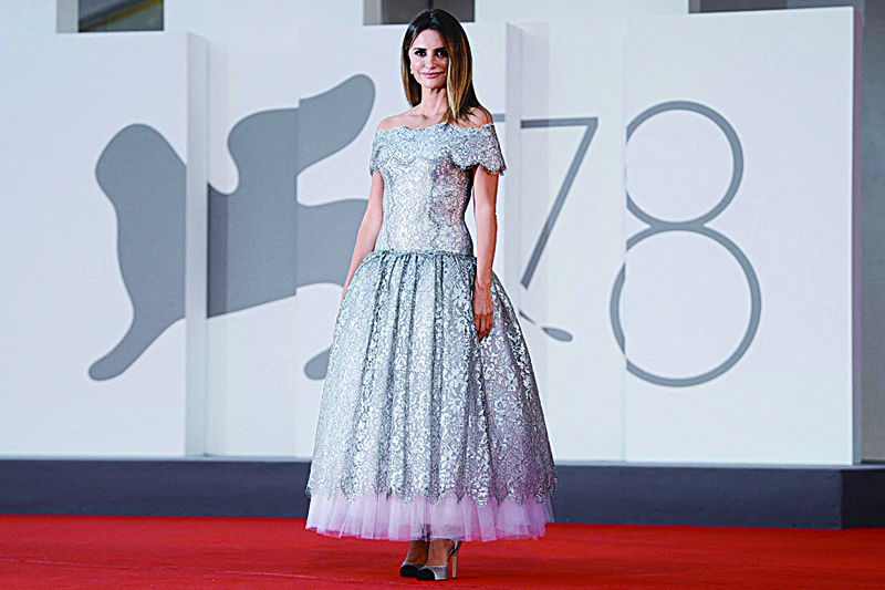 Spanish actress Penelope Cruz arrives for the closing ceremony of the 78th Venice Film Festival.n