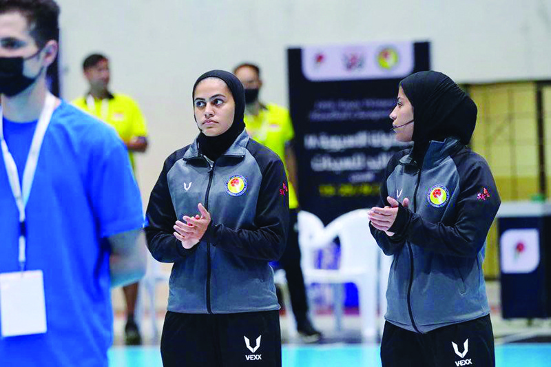 AMMAN: Kuwait's handball referees Dalal Al-Naseem and Maali Al-Enezi. - KUNAn