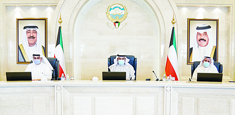 KUWAIT: His Highness the Prime Minister Sheikh Sabah Al-Khaled Al-Hamad Al-Sabah chairs the Cabinet's meeting. - KUNAnnnnn