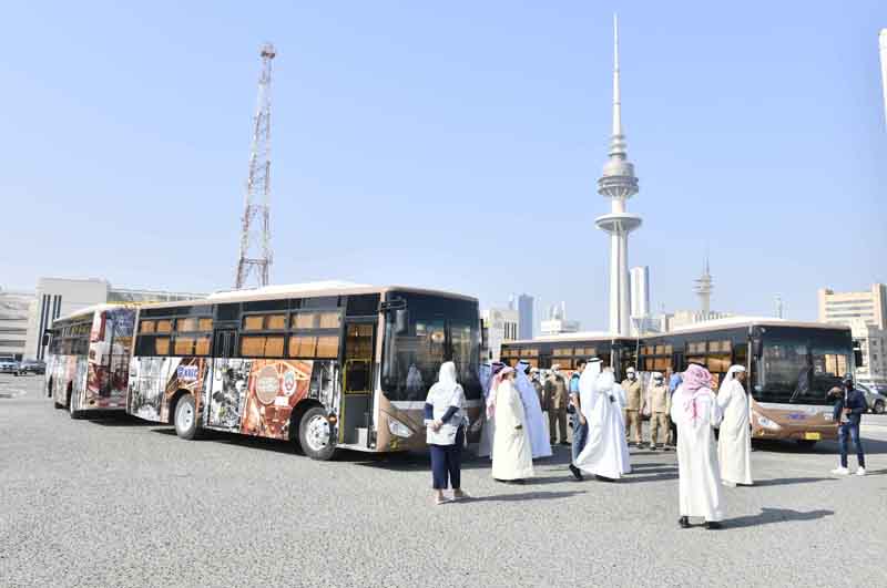 KUWAIT: A free bus service to Mubarakiya is launched during a ceremony yesterday. – KUNA nnn