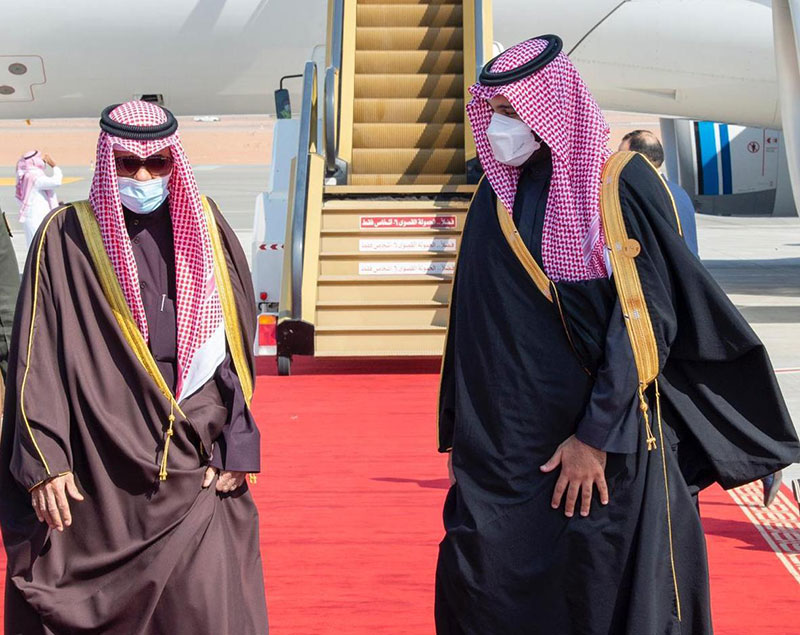 nRIYADH: His Highness the Amir Sheikh Nawaf Al-Ahmad Al-Jaber Al-Sabah arrives in Saudi Arabia to attend the 41st GCC Summit. - KUNA photosn