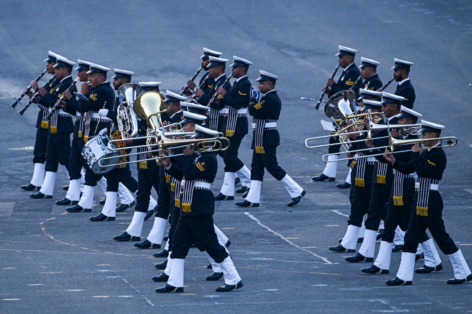NEW DELHI: A marching band from the Indian Navy performs during the 'Beating Retreat' ceremony in New Delhi on January 29, 2022. – AFP